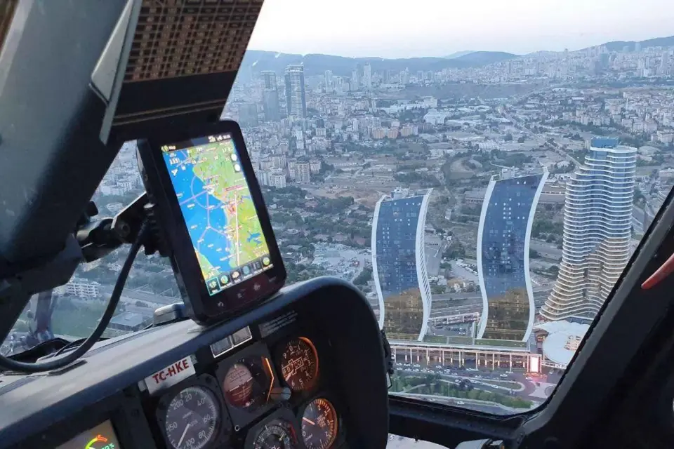 Tour privado en helicóptero de 30 minutos por Estambul
