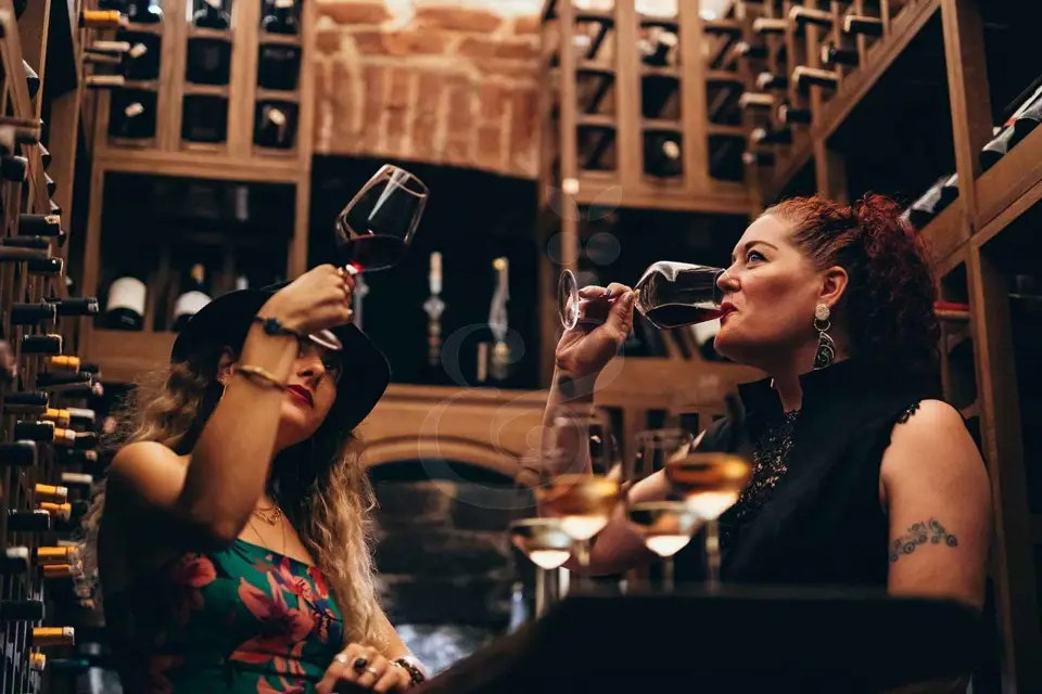 Estambul: Visita a Bodegas con un Sumiller Privado