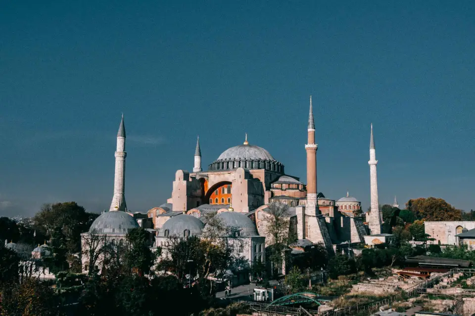 Estambul: Visita a Santa Sofía, la Mezquita Azul, la Cisterna y el Bazar