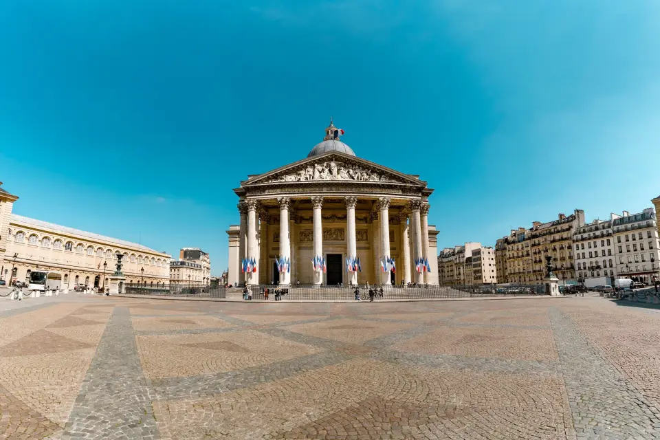 Entrada al Panteón de París