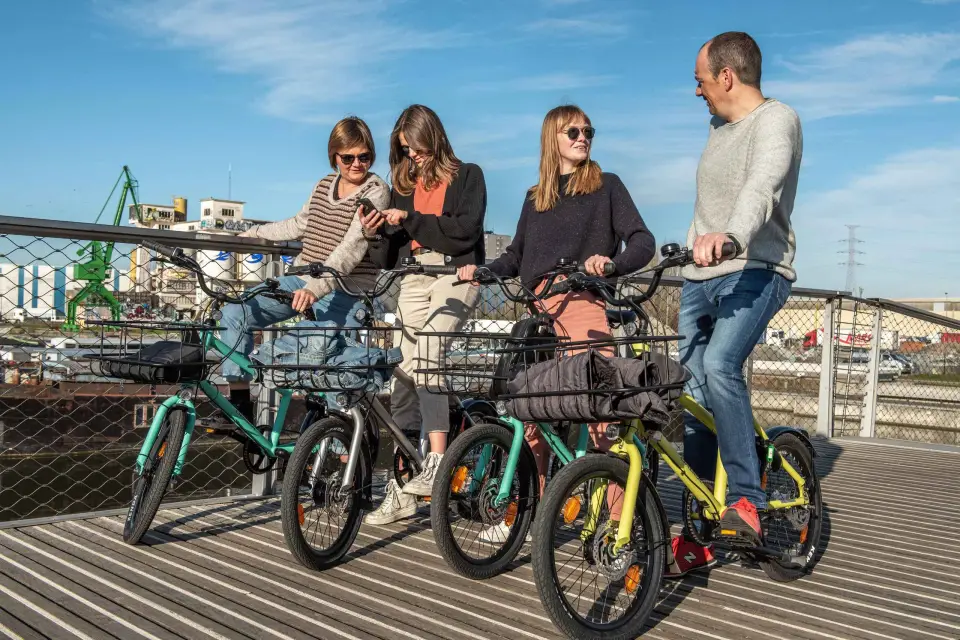 Gante: Lo más destacado de la ciudad y joyas ocultas Visita guiada en bicicleta