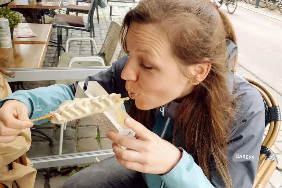 Gante: Tour guiado por la ciudad con degustación de comida y bebida