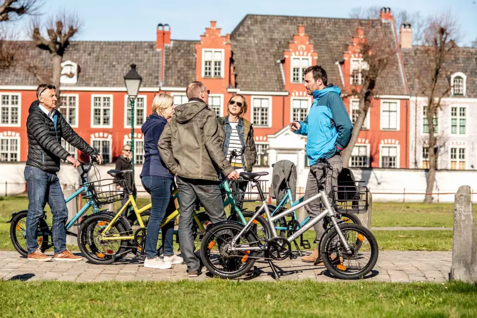 Gante: Tour privado guiado en bicicleta
