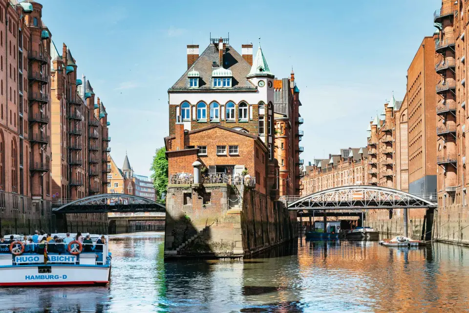 Hamburgo: Crucero de 1,5 horas por el puerto y la Speicherstadt