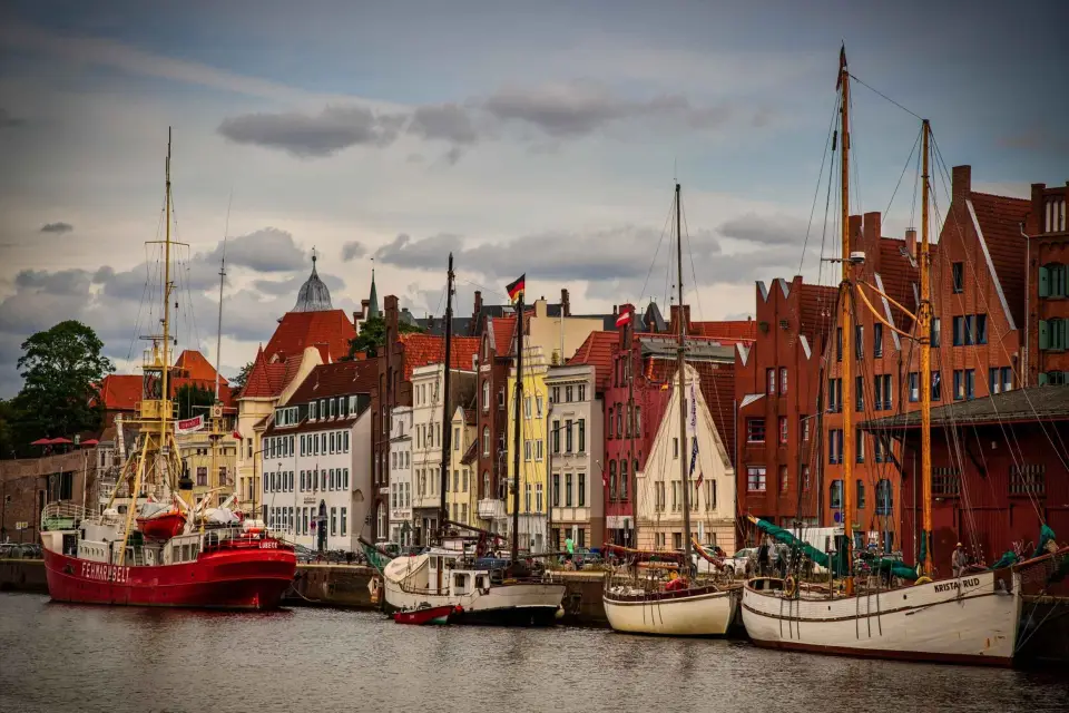 Excursión Privada - Historia Marítima de Lubeck y Museumshafen