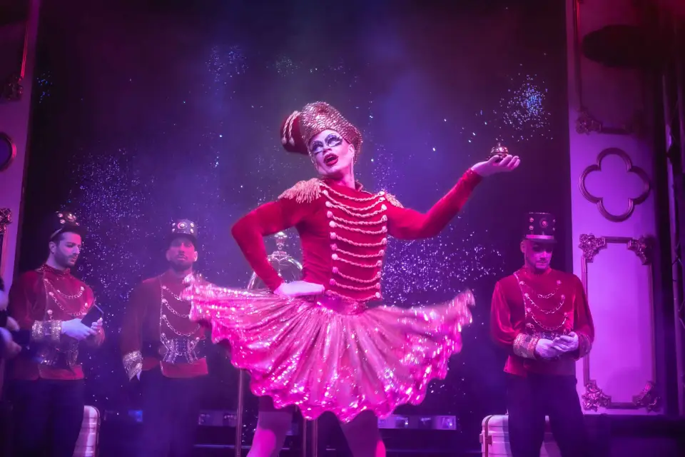 Hamburgo: Pulverfass Cabaret Weihnachtsshow