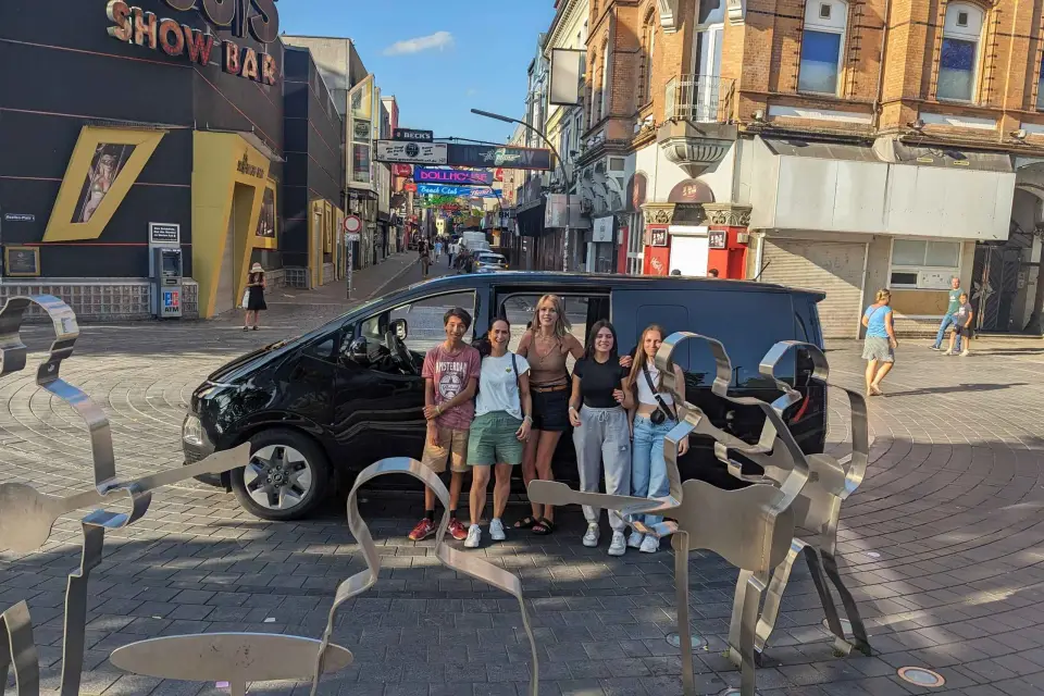 Hamburgo: Tour Privado en Coche con Guía Local