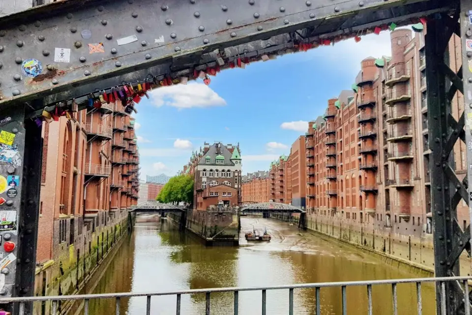 Hamburgo: Visita autoguiada de HafenCity y Speicherstadt