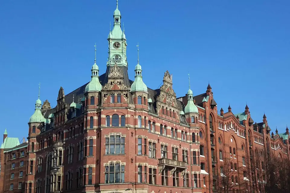 Hamburgo: Visita guiada a Speicherstadt y Hafencity