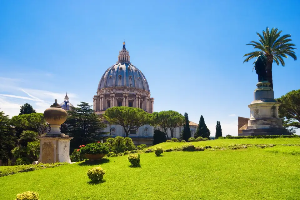 Tour por los Jardines Vaticanos + Entrada a Museos Vaticanos y Capilla