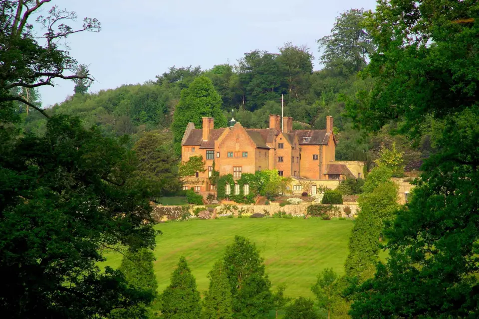 Casa familiar de Winston Churchill con transporte privado