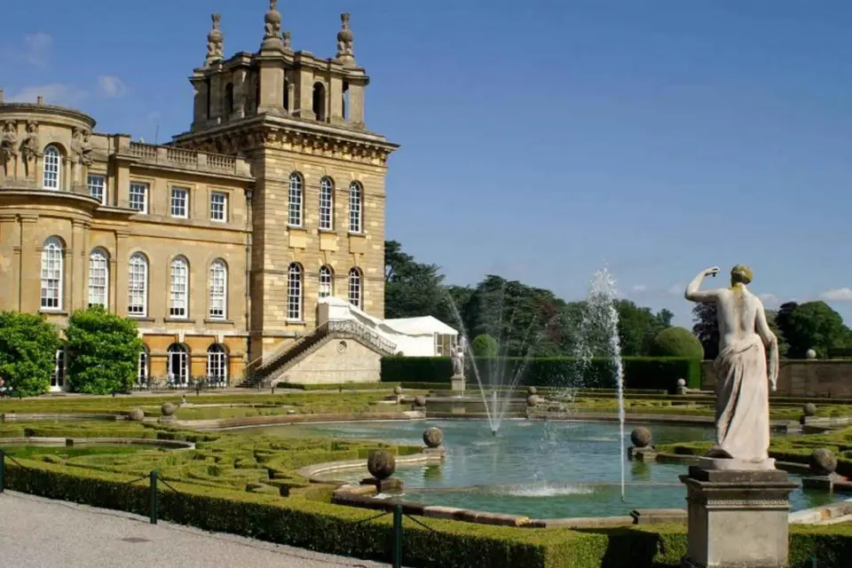 Los Cotswolds y el Palacio de Blenheim con almuerzo opcional en un pub