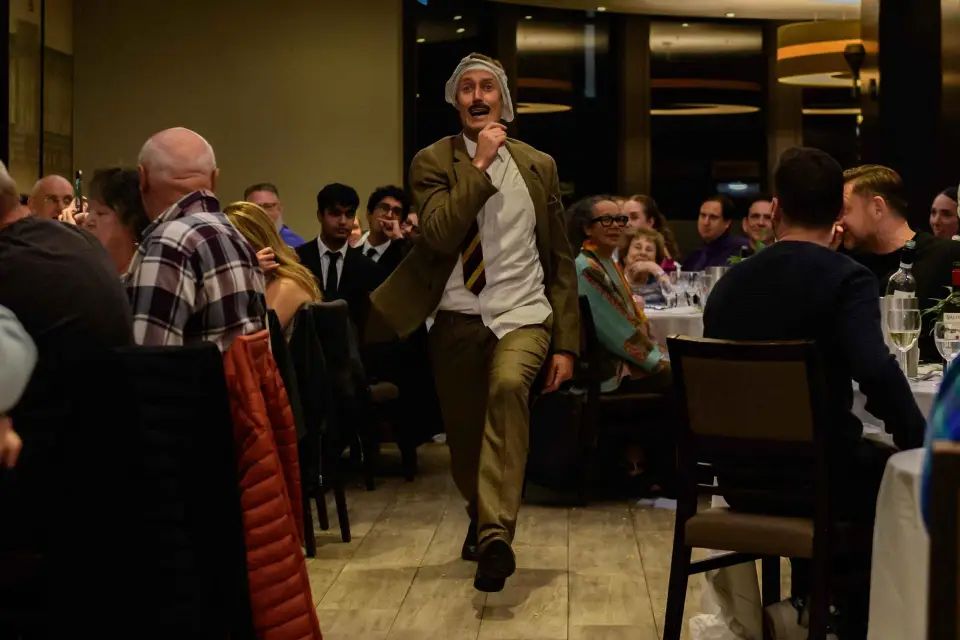 Londres: Experiencia gastronómica inmersiva en Faulty Towers