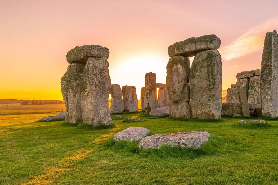 Londres: Stonehenge, Castillo de Windsor, Bath, Lacock y comida en pub