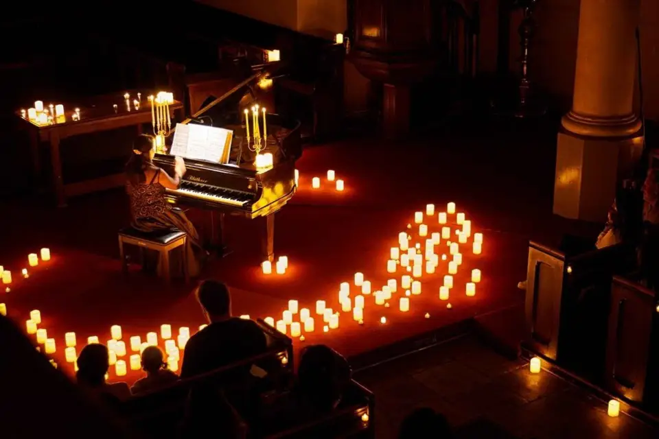 Londres: Ticket de entrada al Concierto a la Luz de las Velas con Copa de Prosecco