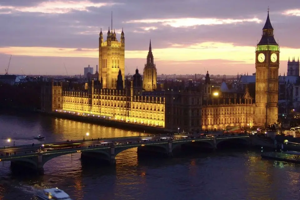 Londres: Tour de la ciudad en Nochebuena con cena y misa de medianoche