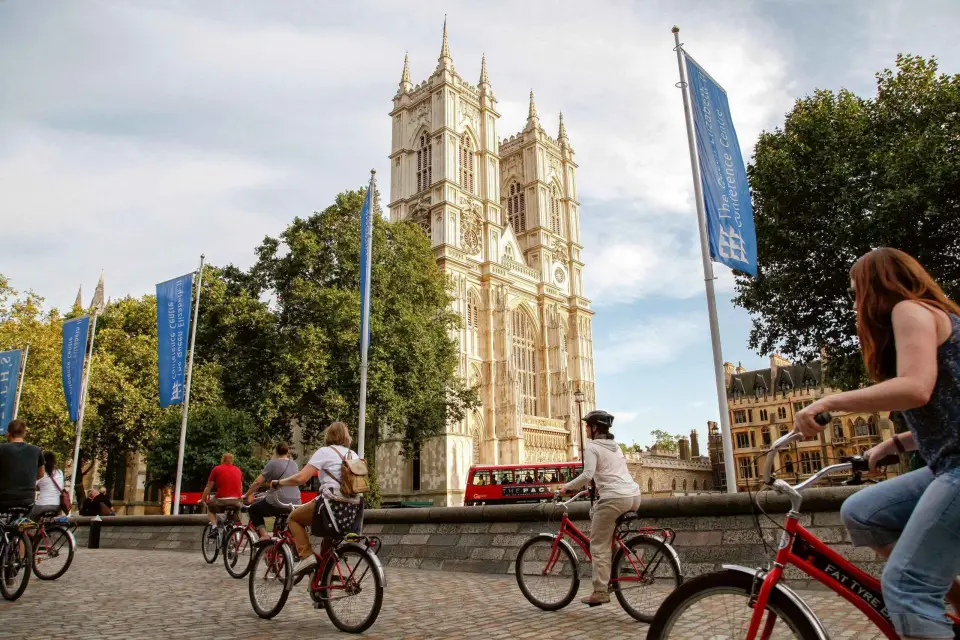 Tour de medio día en bici por el Londres de la realeza