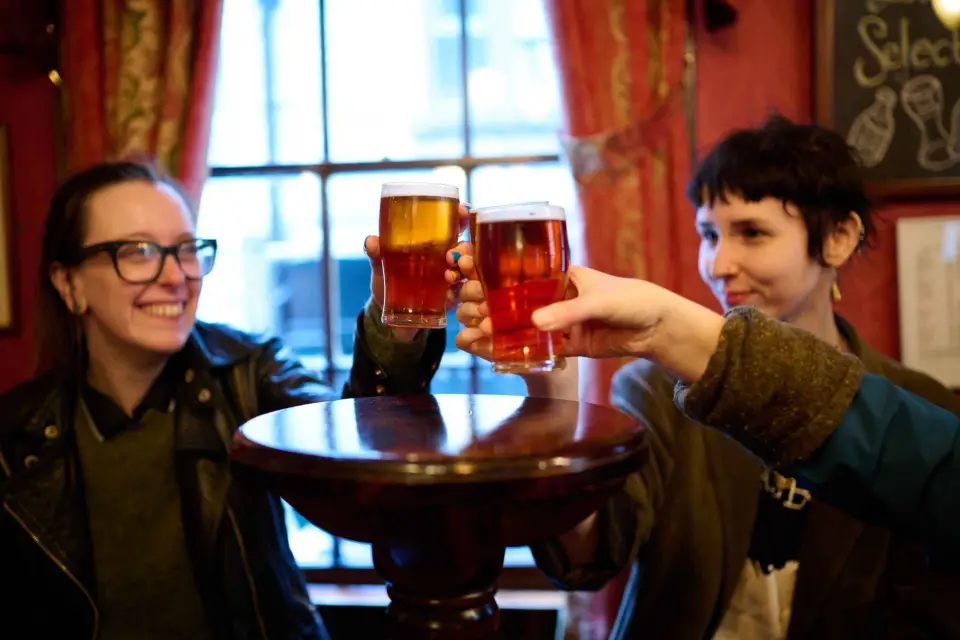 Londres: tour a pie por pubs históricos de comida tradicional