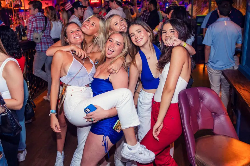 Londres: Visita guiada a bares y discotecas