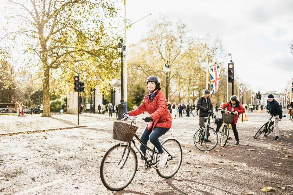 Londres: Visita guiada matinal en bicicleta por los Parques y Palacios