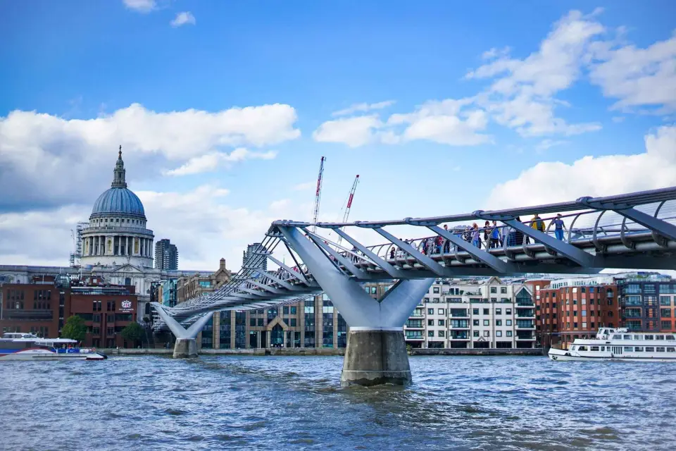 Londres: Visita guiada a pie de Harry Potter y crucero por el Támesis
