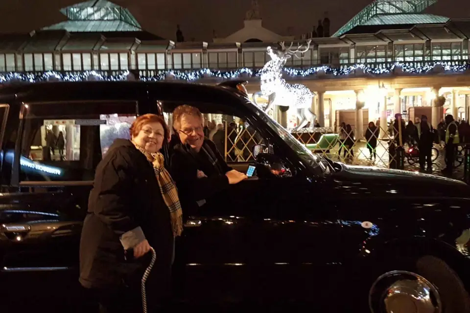 Londres: Visita a las luces de Navidad en un taxi negro