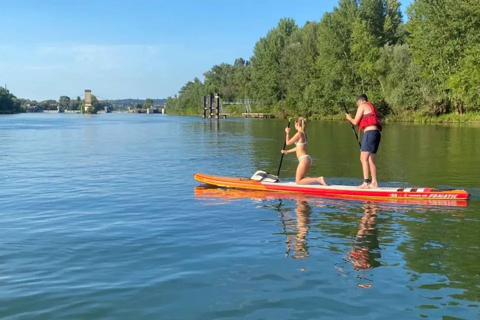 1h30 de padel en tándem por el río Saona, cerca de Lyon