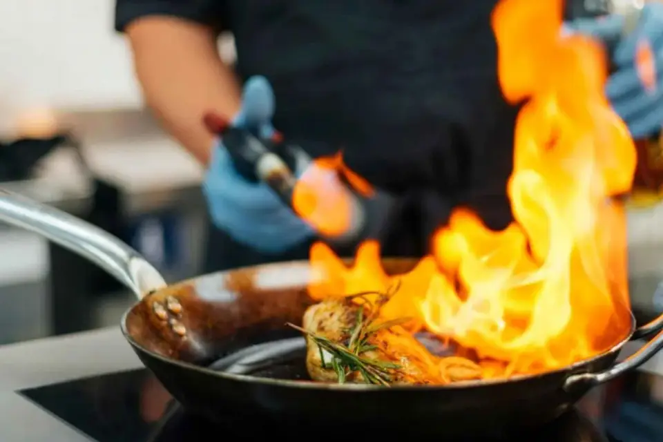 Lyon: Domina los platos lioneses con una clase de cocina impartida por un Chef