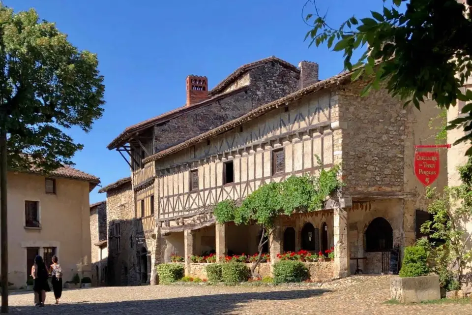 Desde Lyon: Tour de medio día por la Ciudad Medieval de Pérouges