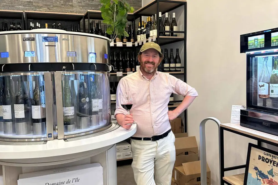 Marsella: Degusta los vinos del Sur en una vinoteca de primera.