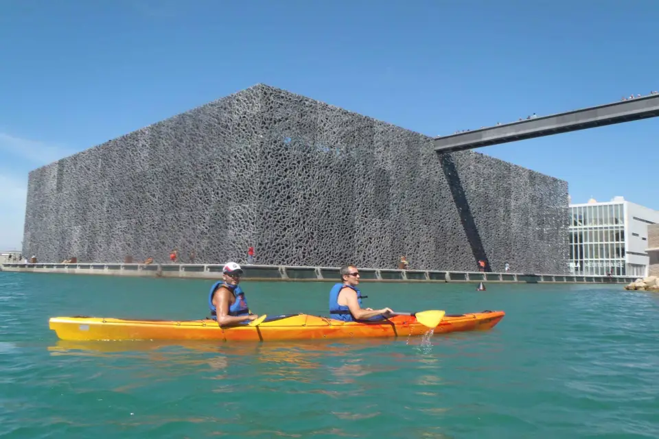 Marsella: Excursión guiada en kayak de mar por las Calanques