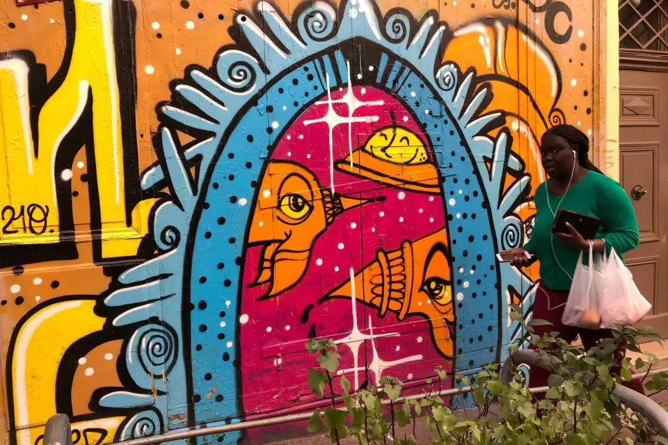 Marsella: Recorrido a pie por el arte callejero y bebida local
