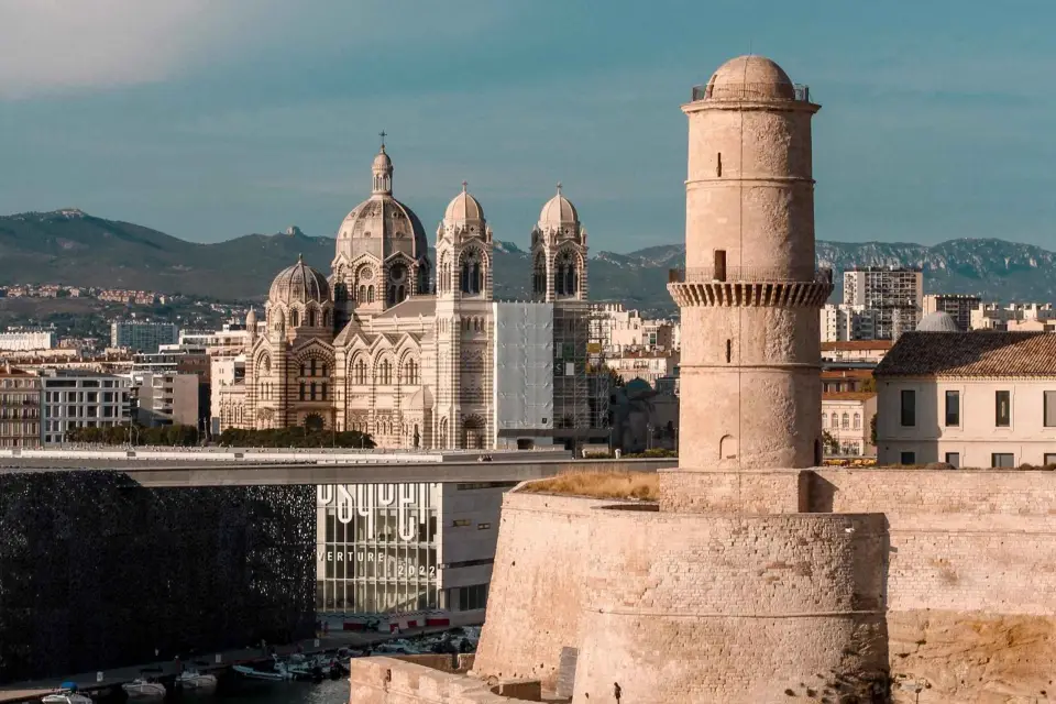 Marsella: Sights & Highlights Tour a pie