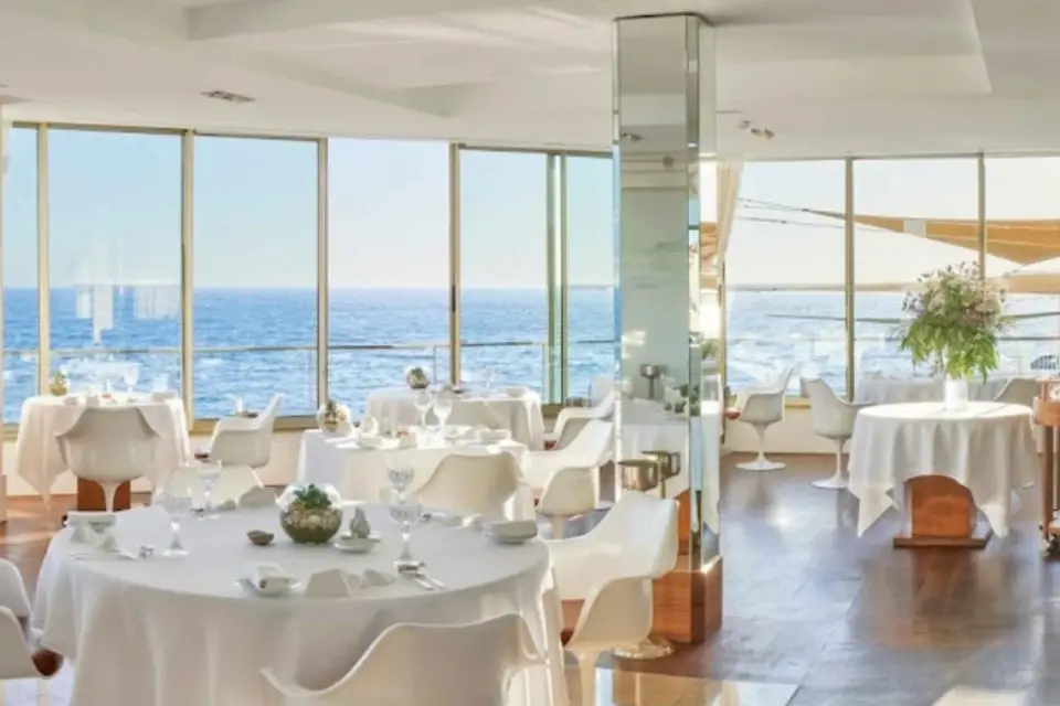 Tour gastronómico a pie por Marsella : Saborea la cultura marítima