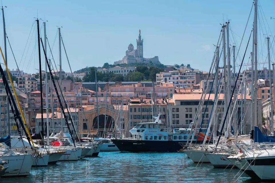 Tour privado de la Provenza - arte/historia y gastronomía