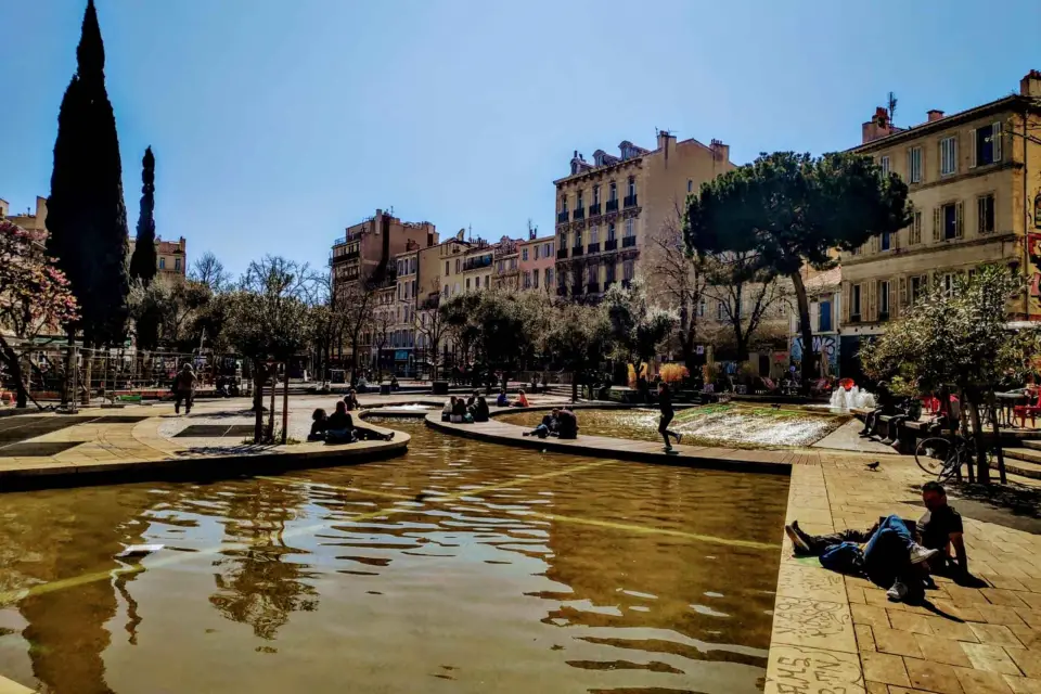 Marsella: Visita guiada a pie por el barrio y el mercado de Noailles