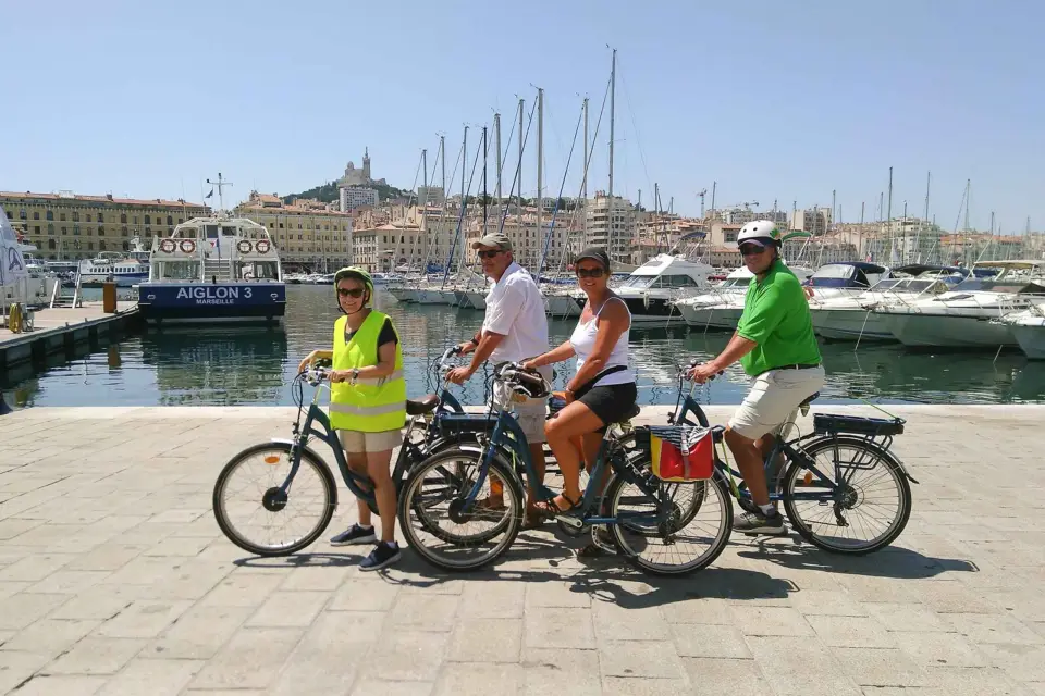 Marsella: Visita de medio día en bicicleta eléctrica por la ciudad y el mar