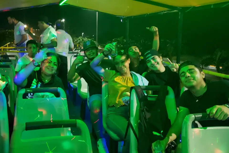 Cancún Party Bus Tour