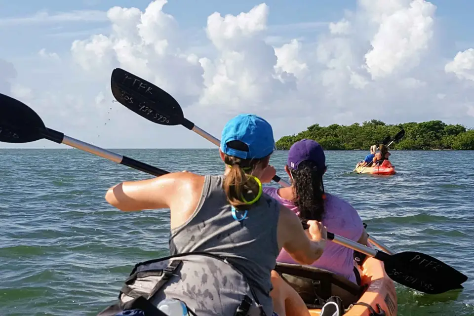 Cayos de Florida: Aventura de día completo en kayak + snorkel por los arrecifes de coral
