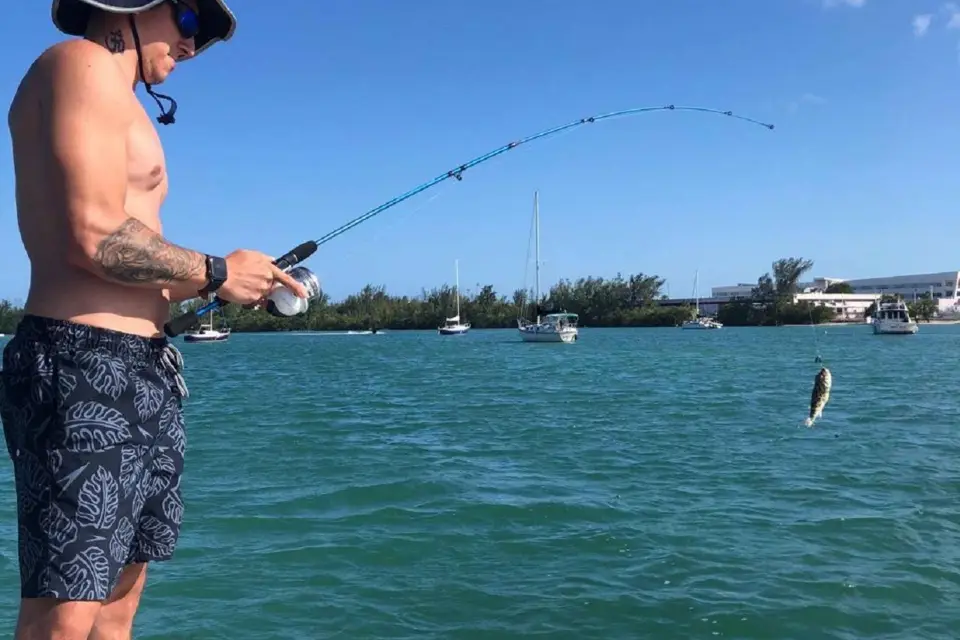 Miami: Excursión en barco y lección de pesca submarina