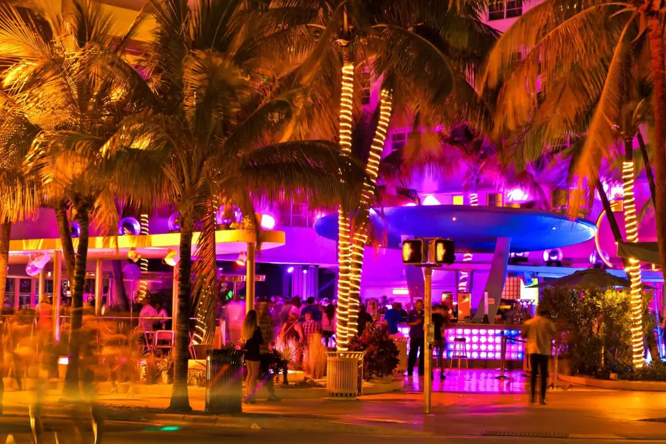 Miami: Excursión nocturna en grupo reducido con paseo en rueda Skyviews