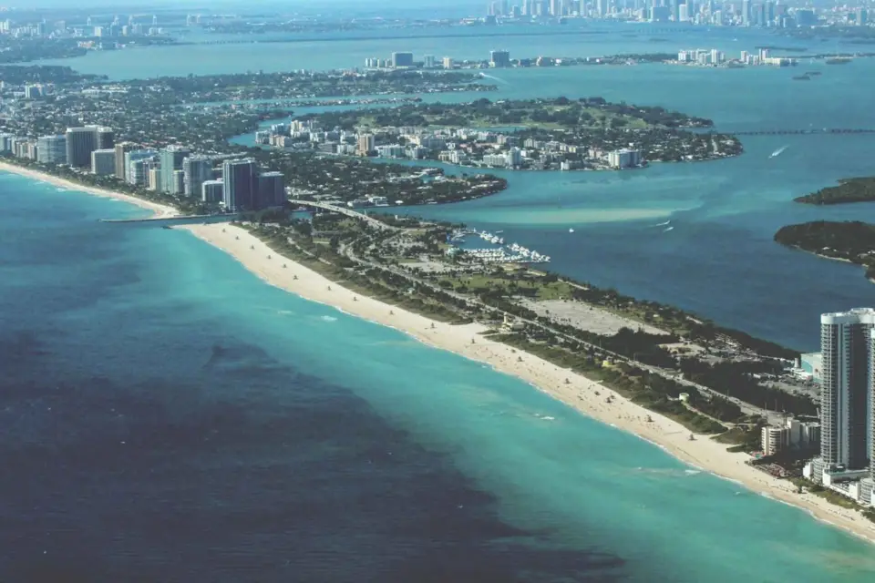 Desde Fort Lauderdale: Lo Mejor de Miami en Grupo Reducido con Barco
