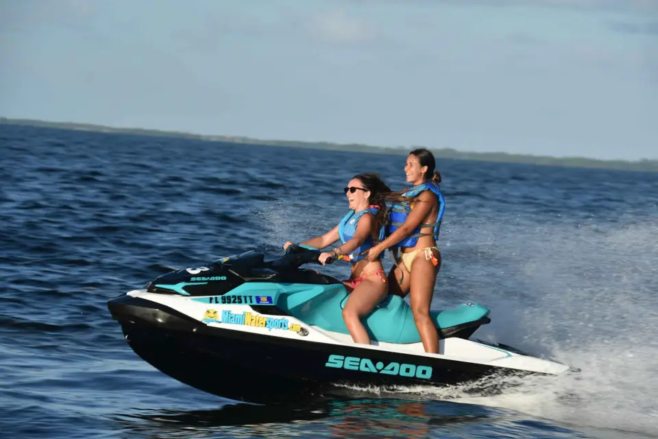 Miami: Pase promocional de moto acuática y paravelismo