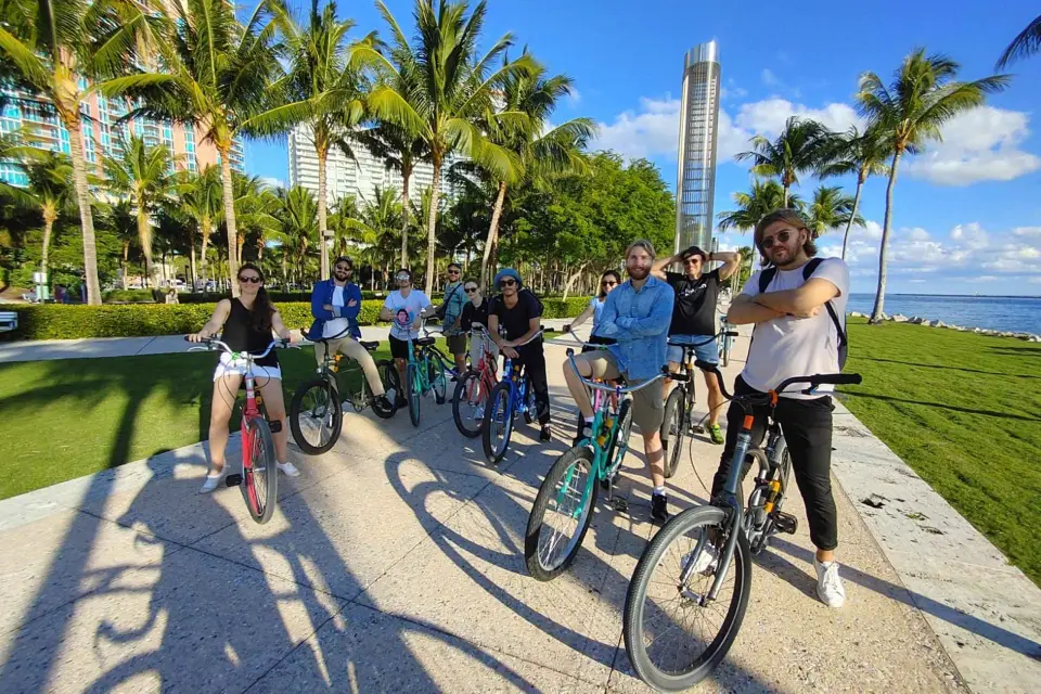 Miami: Ruta Cultural y Arquitectónica en Bicicleta por South Beach