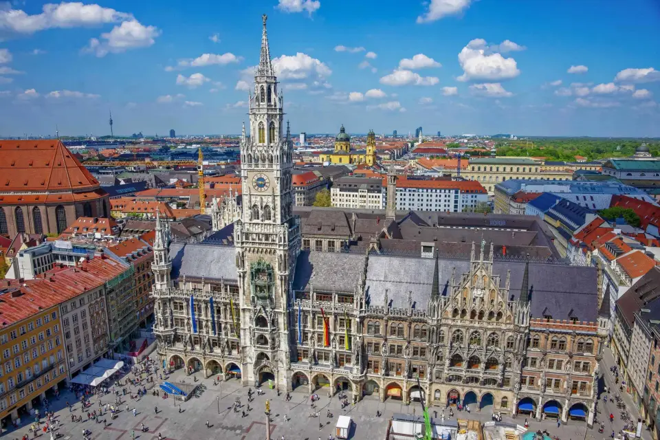 Ciudad de Munich: tour por Marienplatz y el Jardín Inglés