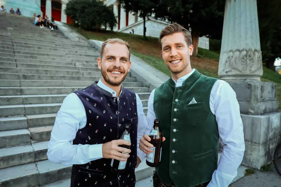 Múnich: Experiencia guiada de la Oktoberfest con cerveza y almuerzo