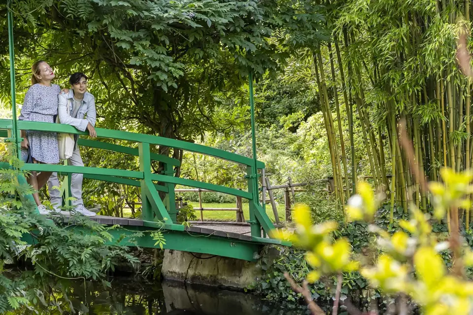 Desde París: 1 día a Giverny con audioguía o guía en directo