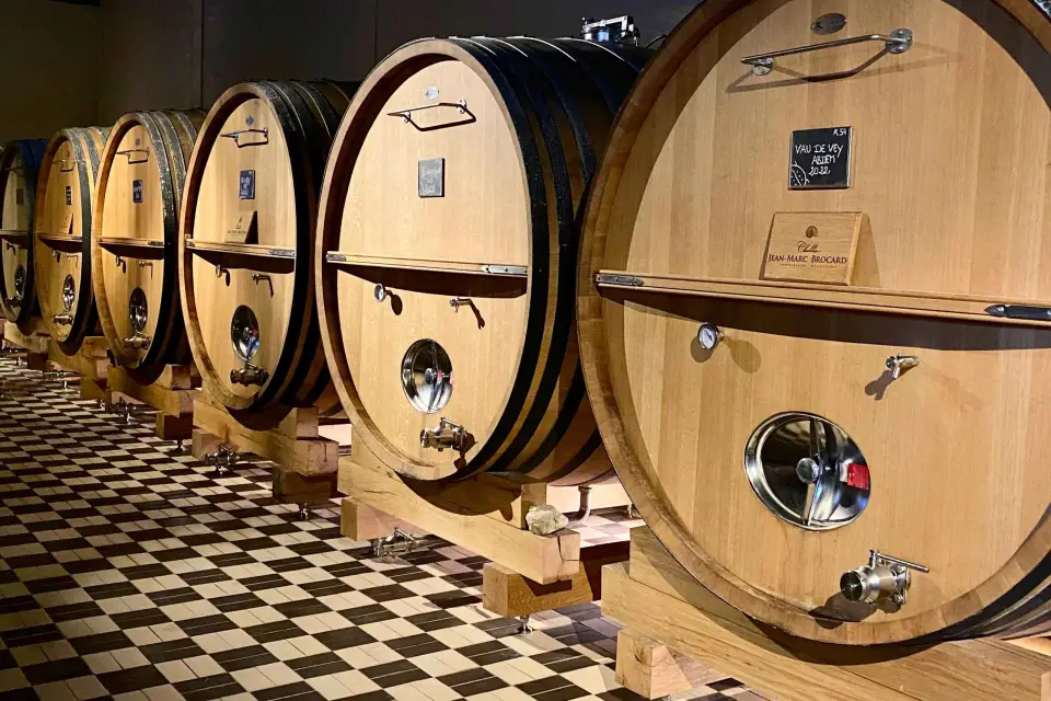 15 Vinos de Borgoña Chateau Pommard, Chablis Grupo reducido