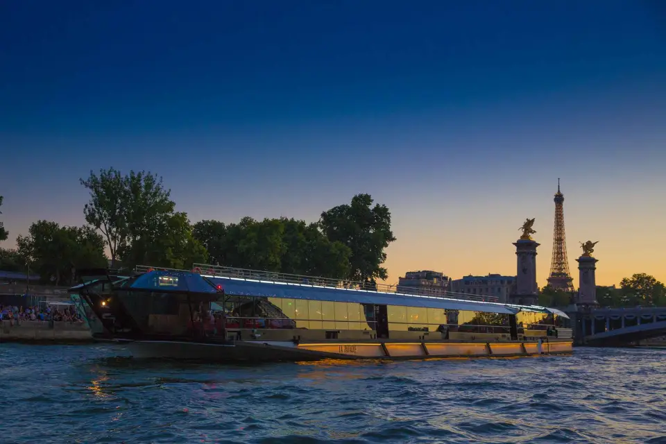 París : Crucero Especial Nochevieja por el Sena