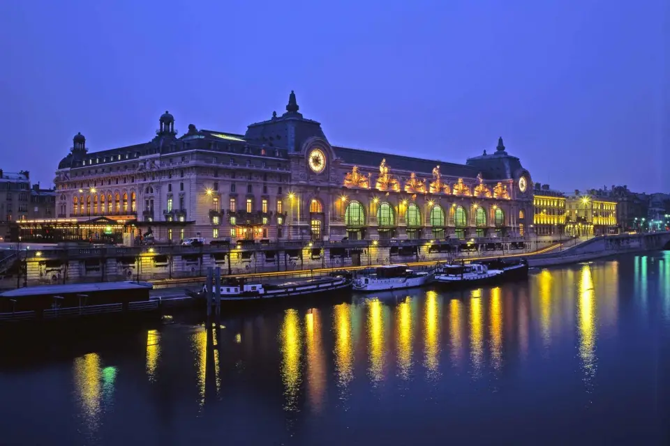 París: Crucero nocturno de la Hora Feliz por el Sena